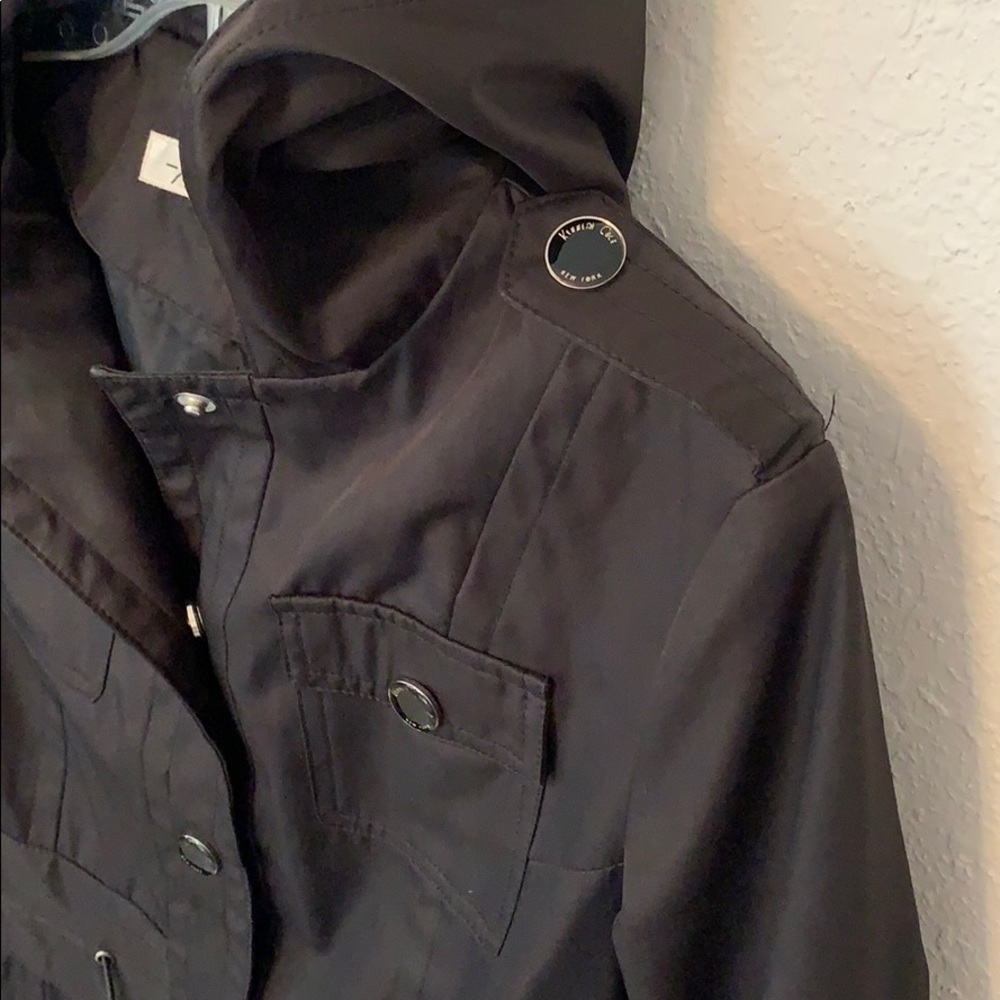 Kenneth Cole Raincoat ~Great Details! ~ Sz 8
